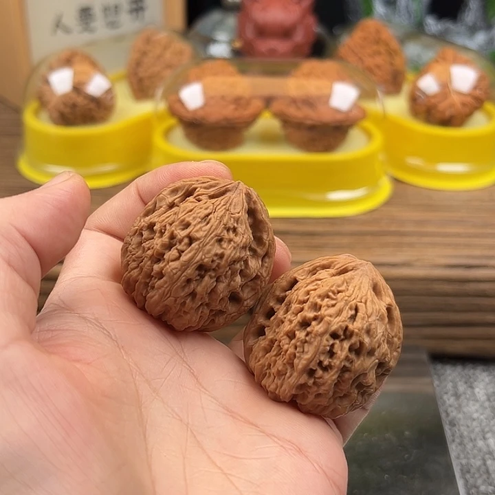 吊坠文玩核桃045号南疆石全品35尺