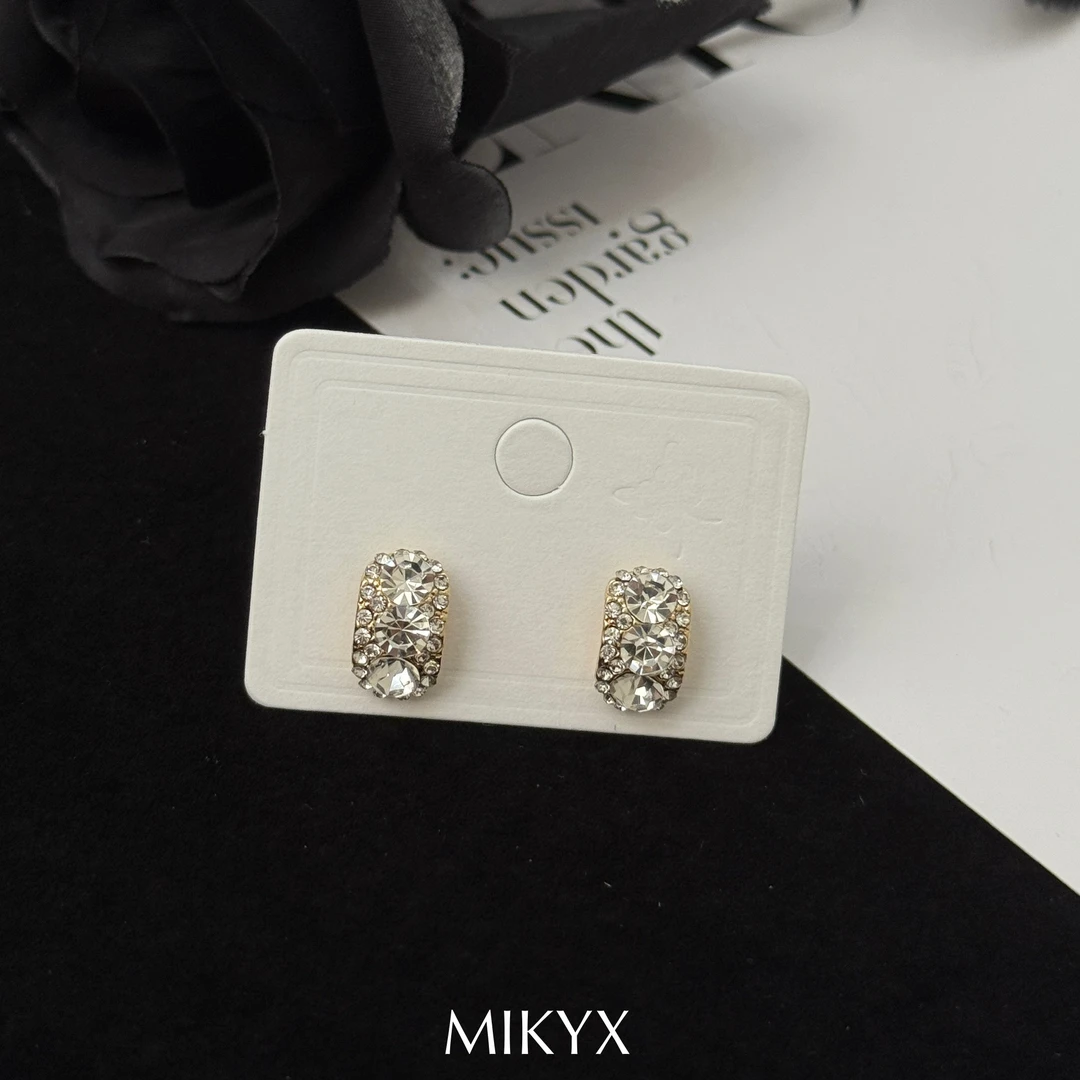 mikyx 铜合金合成锆石耳饰 弧形白色镶嵌耳钉A025