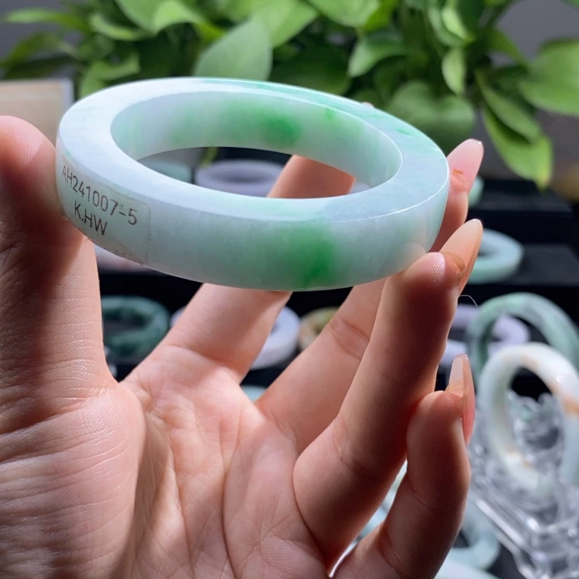 【闪购商品】定制翡翠翡翠手镯未镶嵌胜**业