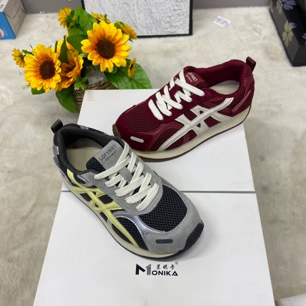 网面鞋时尚休闲鞋胶粘交叉绑带德训鞋漆皮秋季系带女鞋子5025-6