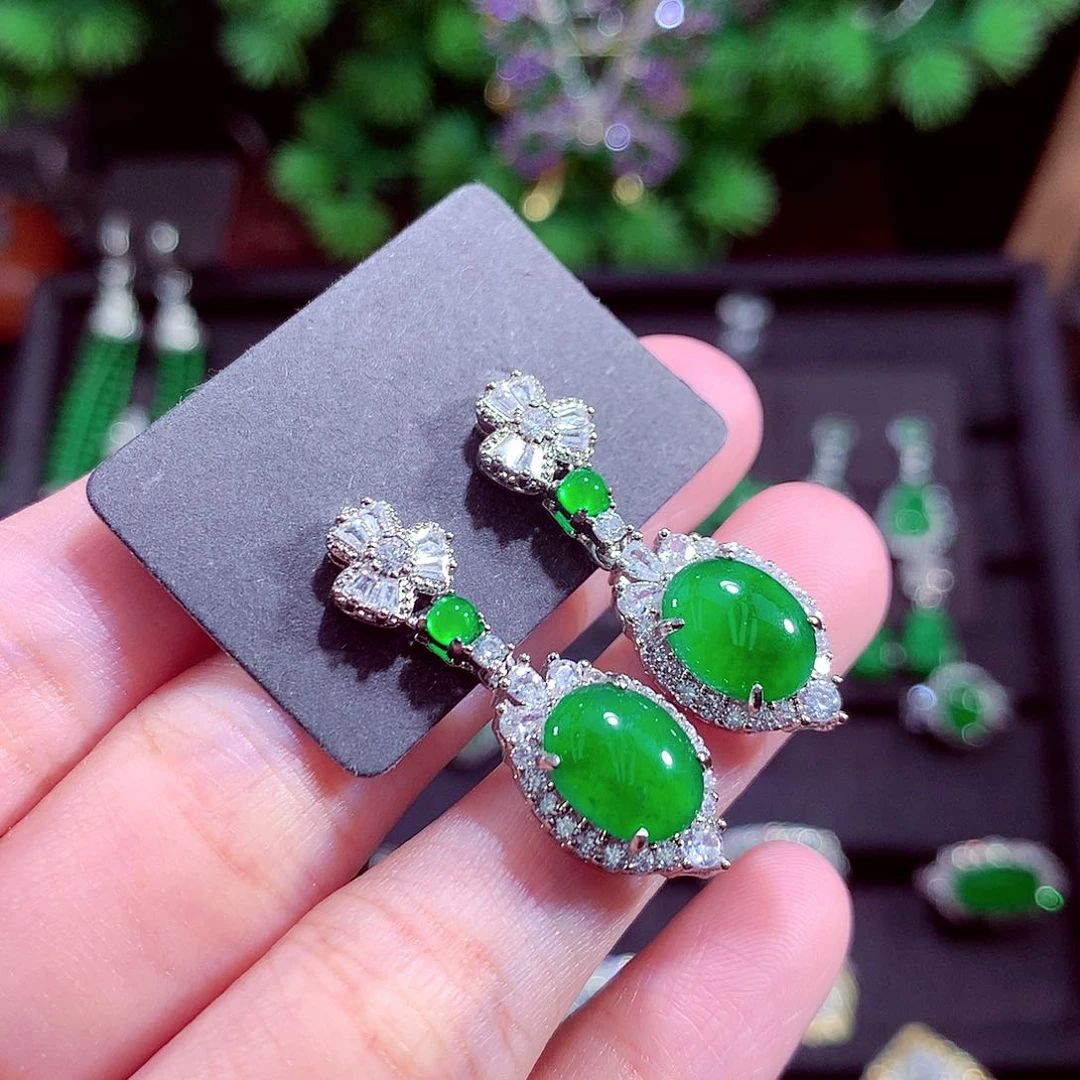 颈饰未镶嵌翡翠天然