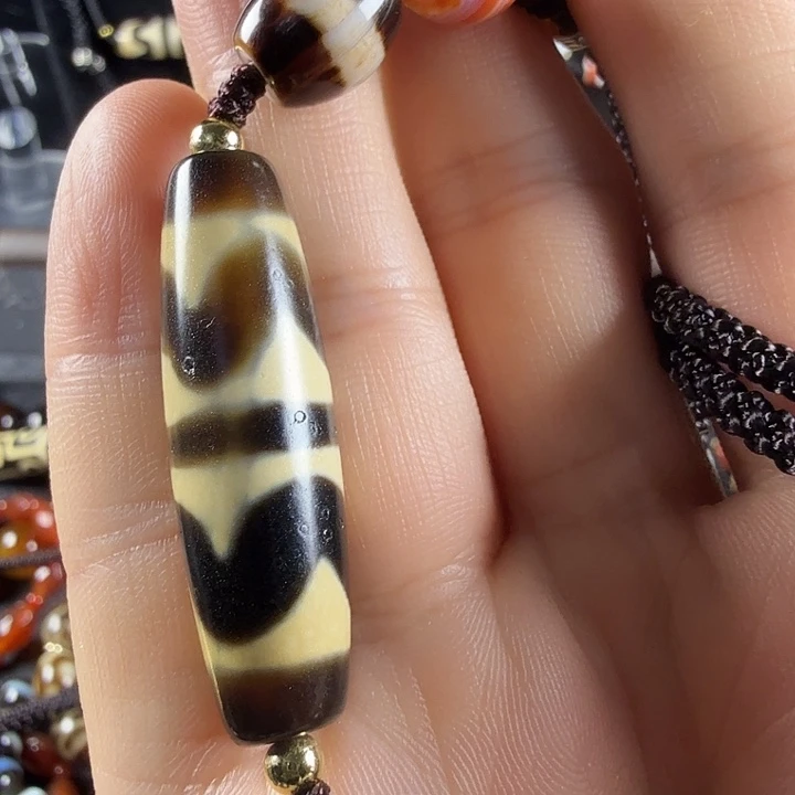 玛瑙/玉髓（覆膜）吊坠(赠链)未镶嵌