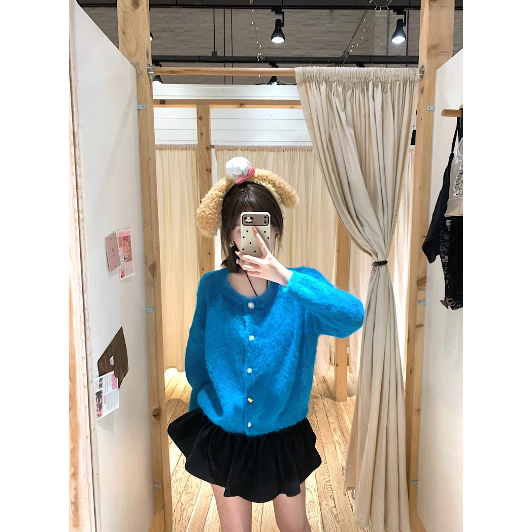 韩版蓝色圆领长袖毛衣外套女秋季宽松软糯针织开衫设计感百上衣