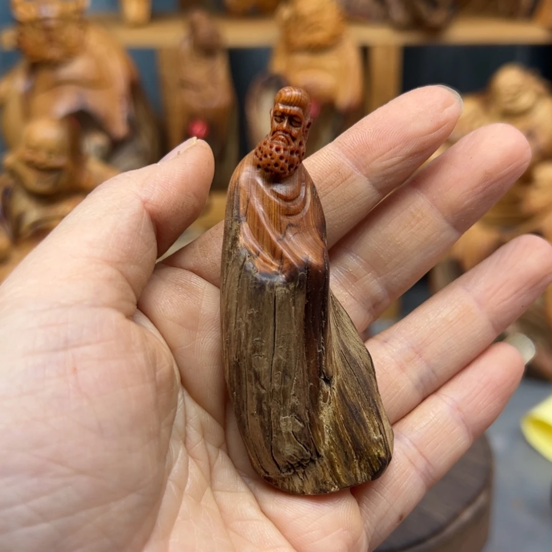 楼***）柏木崖柏木摆件手把件，