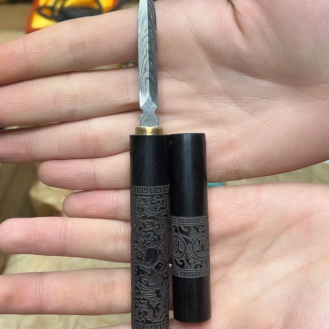 大叶紫檀（黑酸枝木类）