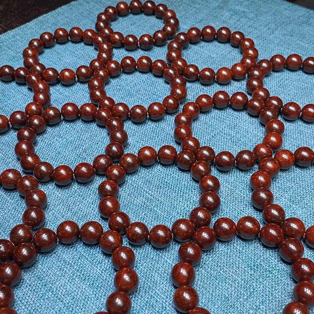 檀香紫檀（小叶紫檀）无事牌多样性发其一小叶紫檀1.5满瘤疤