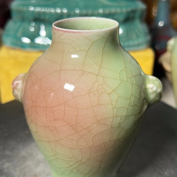 正***戒瓷瓶器型美观大方