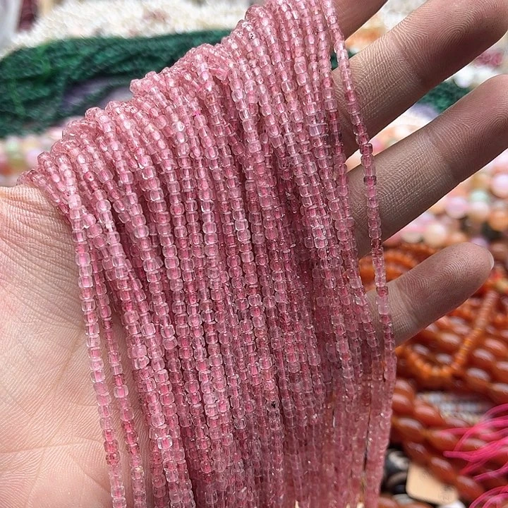 玛瑙/玉髓珠宝半成品未镶嵌一条2.5mm左右红草莓晶方糖珠