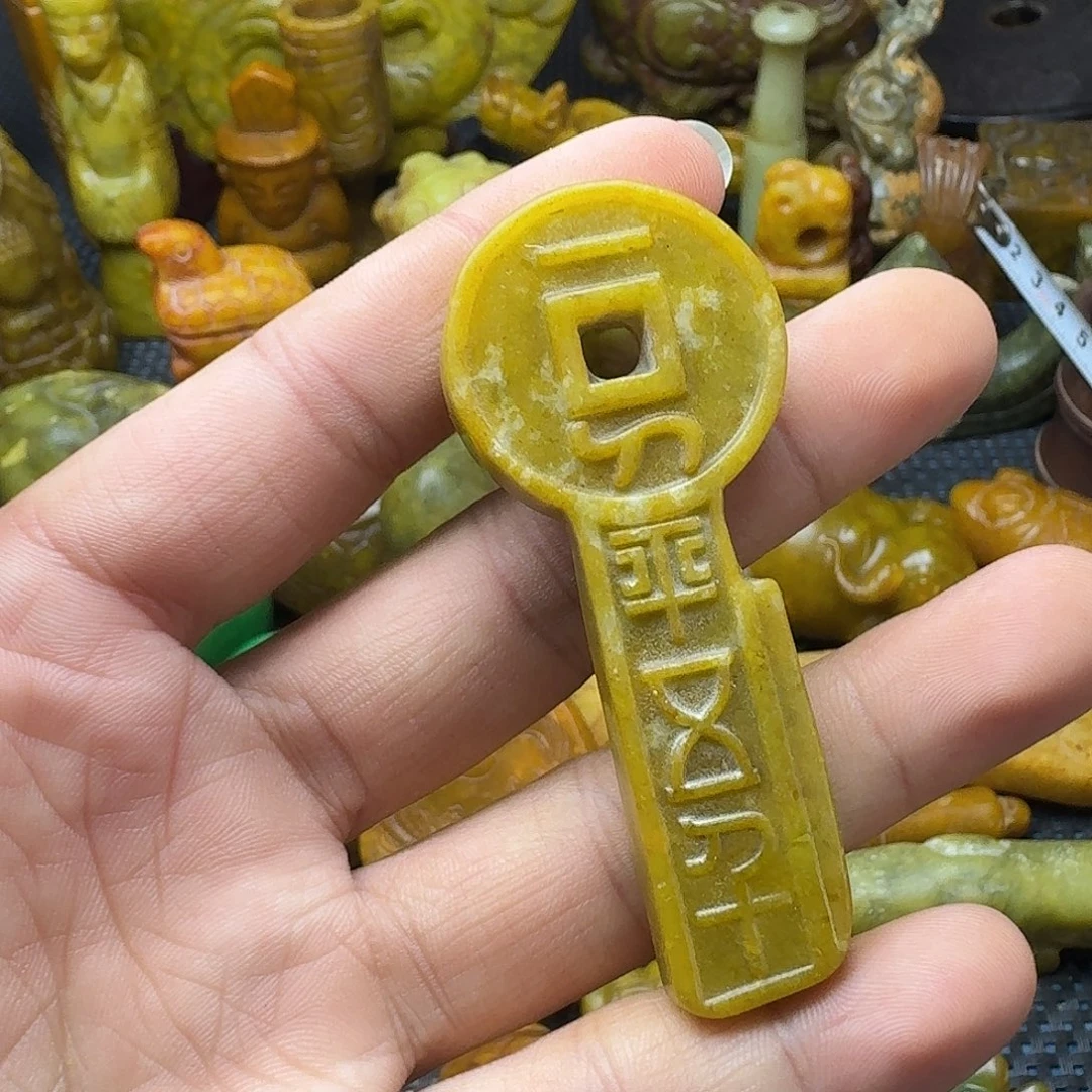 白玉菩提吊坠。。。