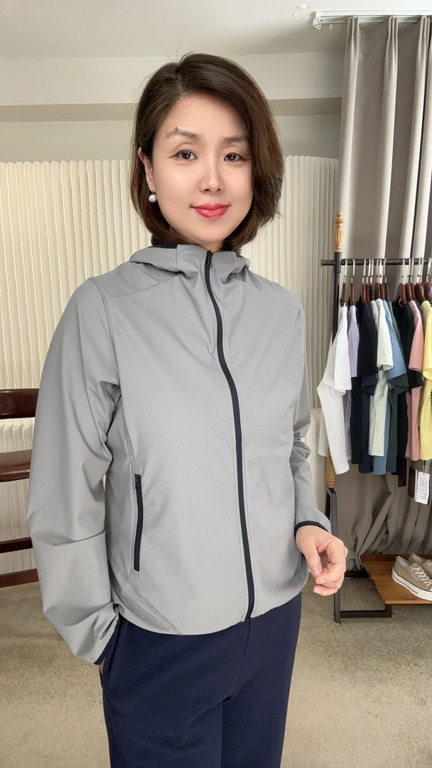 涛姐服饰 25年夏款  撞色版连帽拉链长袖皮肤衣外套 FM251621