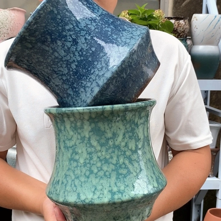 花盆紫砂口20高20瑕疵