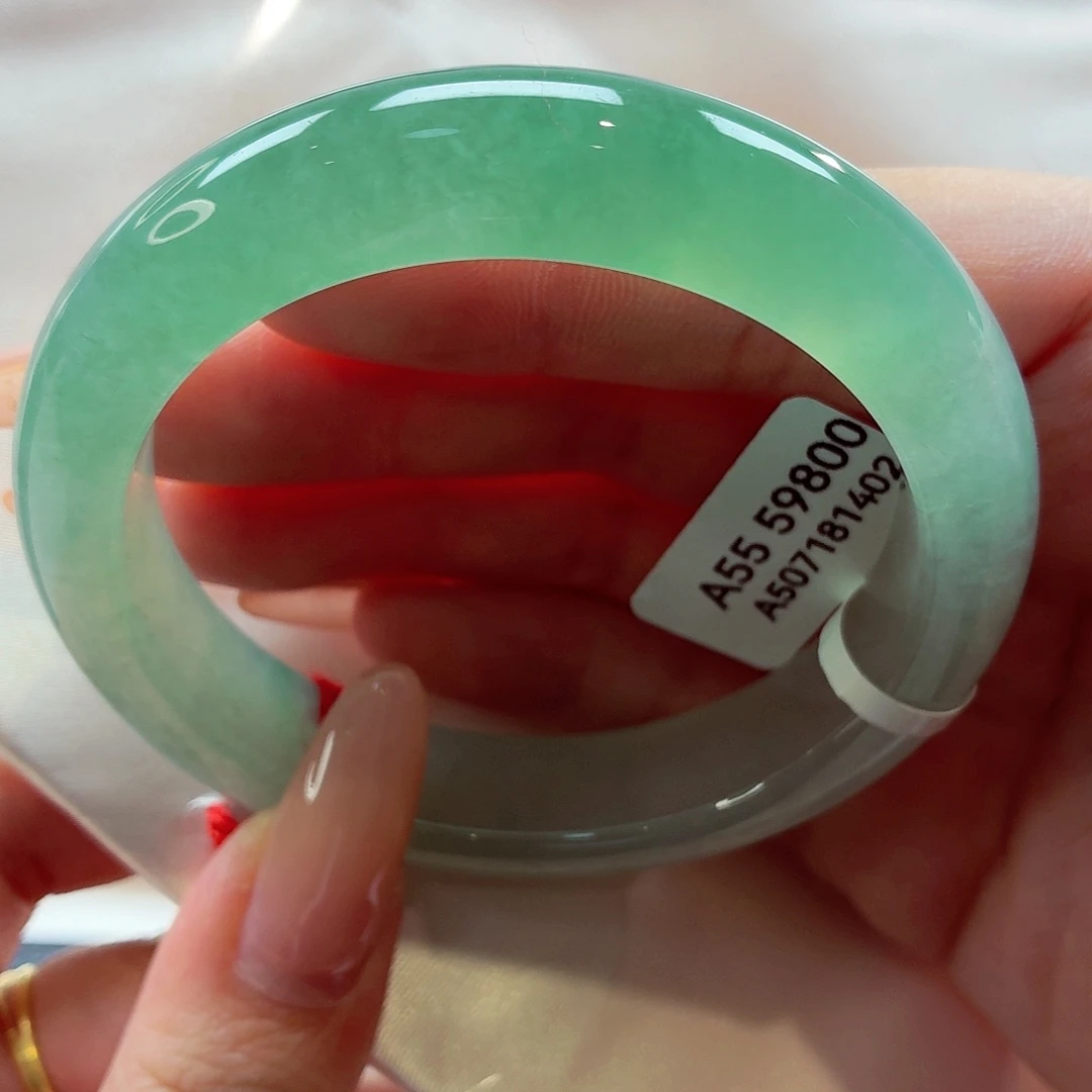 翡翠未镶嵌手镯22（16号）有细纹包容