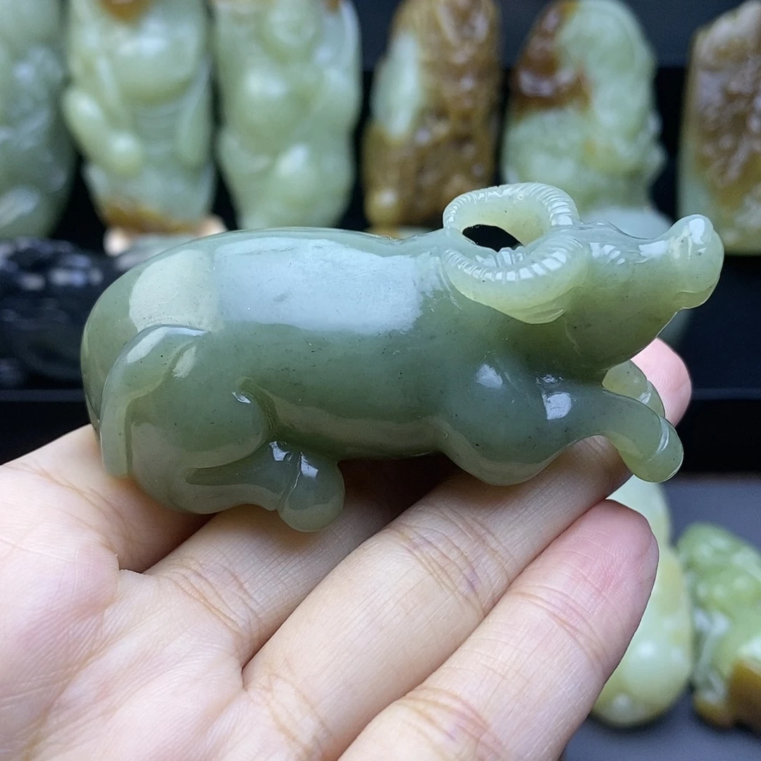 未镶嵌和田玉把件