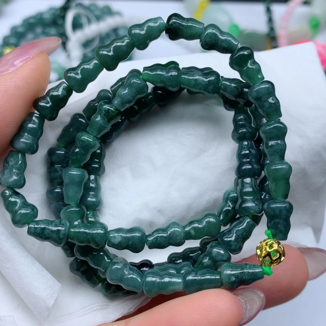 翡翠未镶嵌颈饰手串