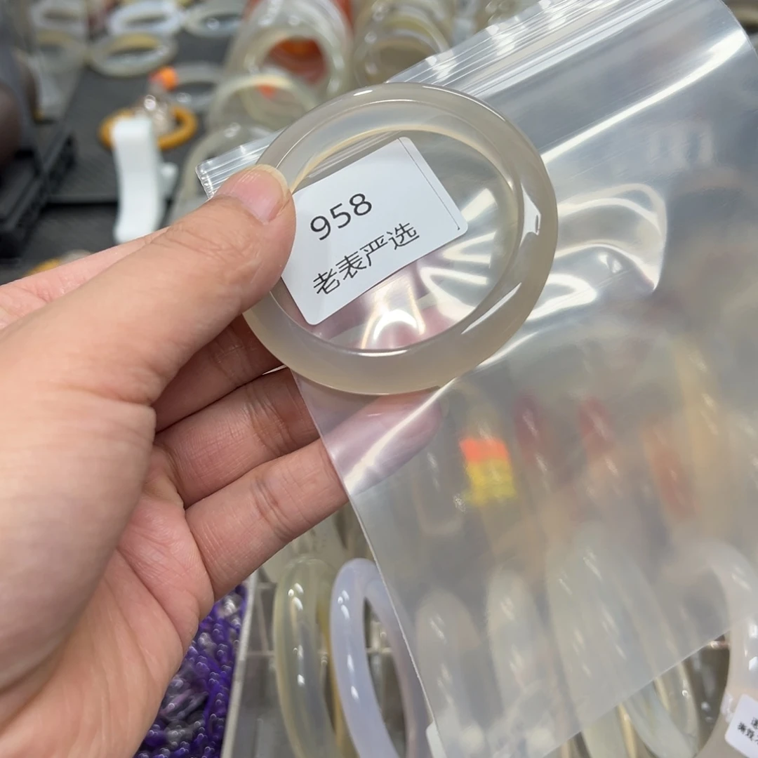 玛瑙/玉髓手镯未镶嵌宝*54