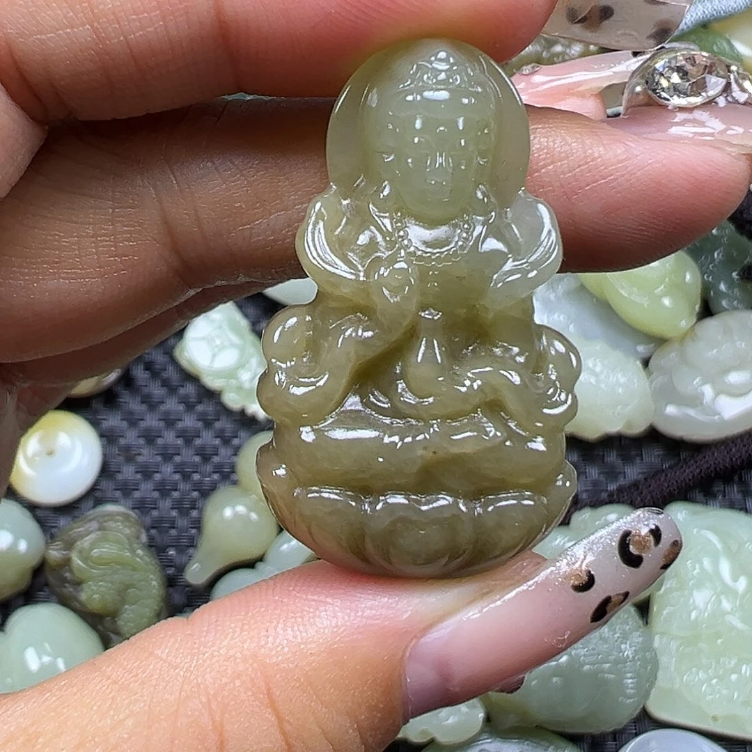 和田玉未镶嵌颈饰微瑕不退不换