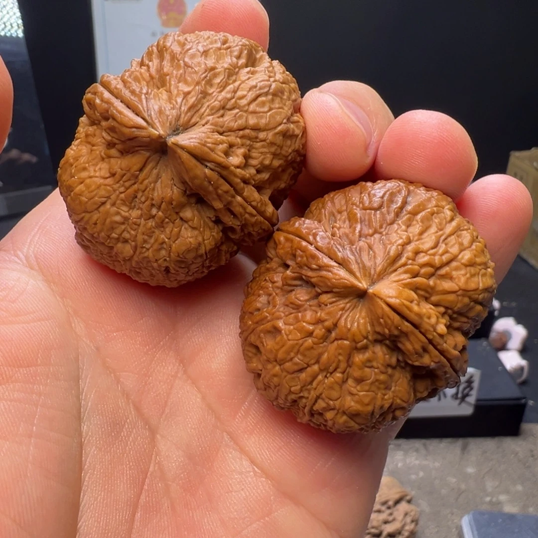 文玩核桃吊坠石锁45mm