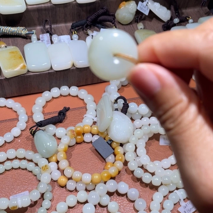 未镶嵌手链和田玉（白玉）