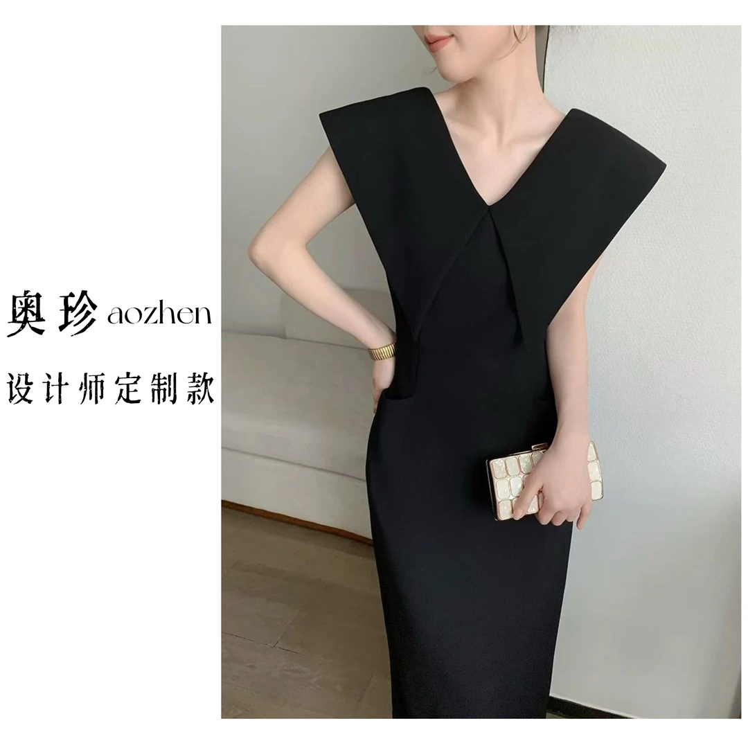 【左岸慢调】黑色赫本风无袖翻领连衣2025新款炸街高级感连衣裙