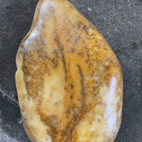 未镶嵌和田玉（糖玉）挂件