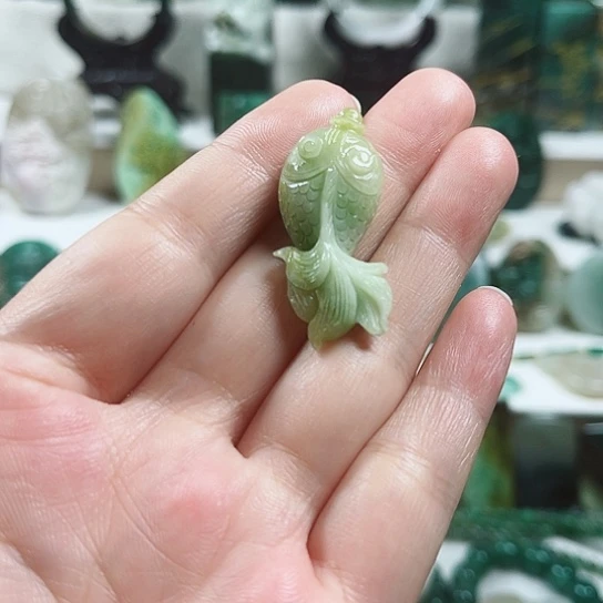 未镶嵌独山玉吊坠