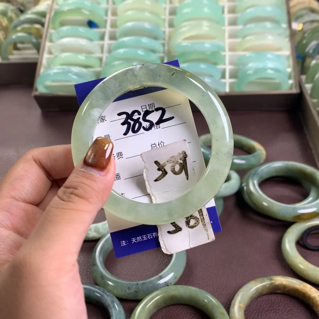 未镶嵌蛇纹石玉手镯3852