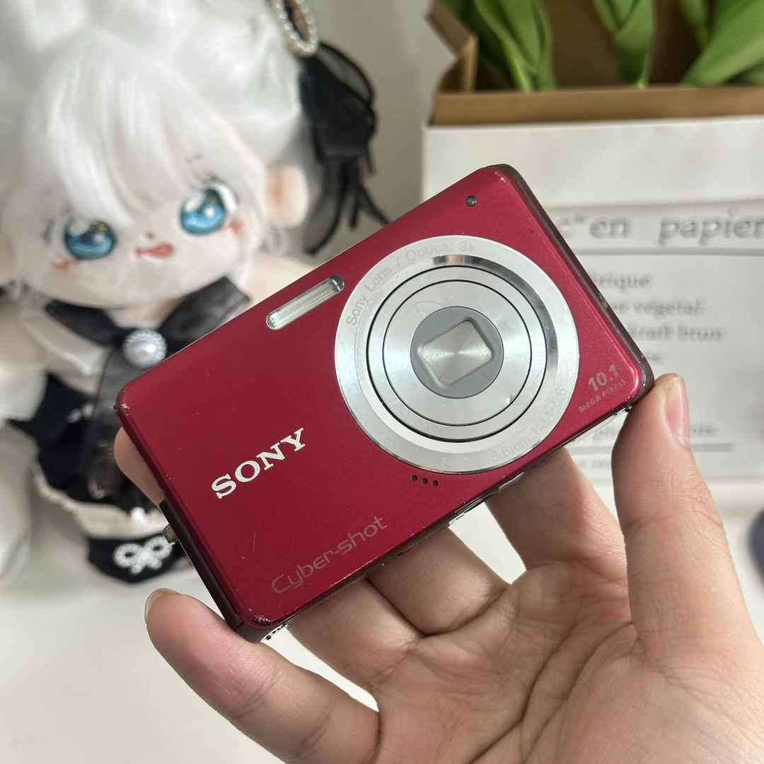 9新 Sony/索尼 索尼w180冷白皮1200万像素带配件适合新手