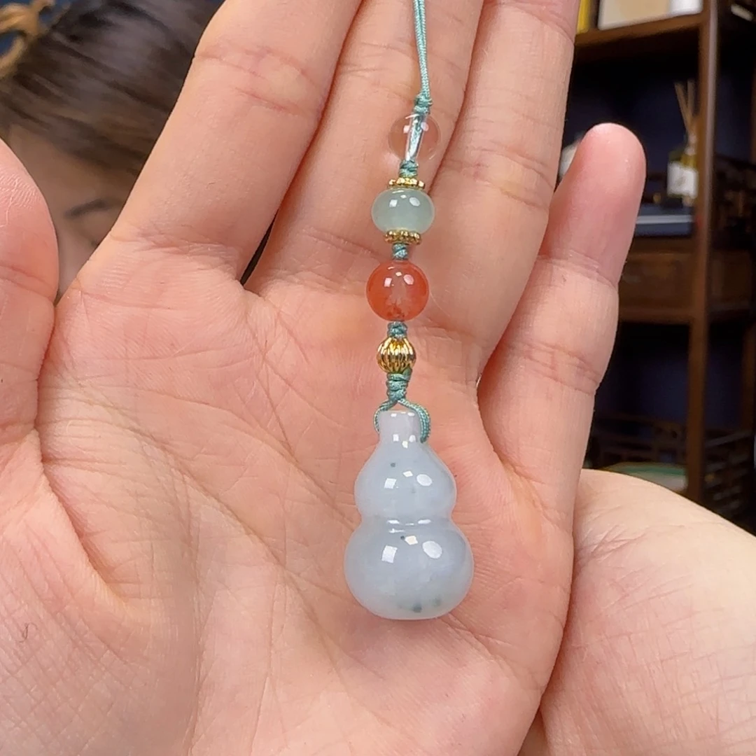 翡翠未镶嵌颈饰1111111111111