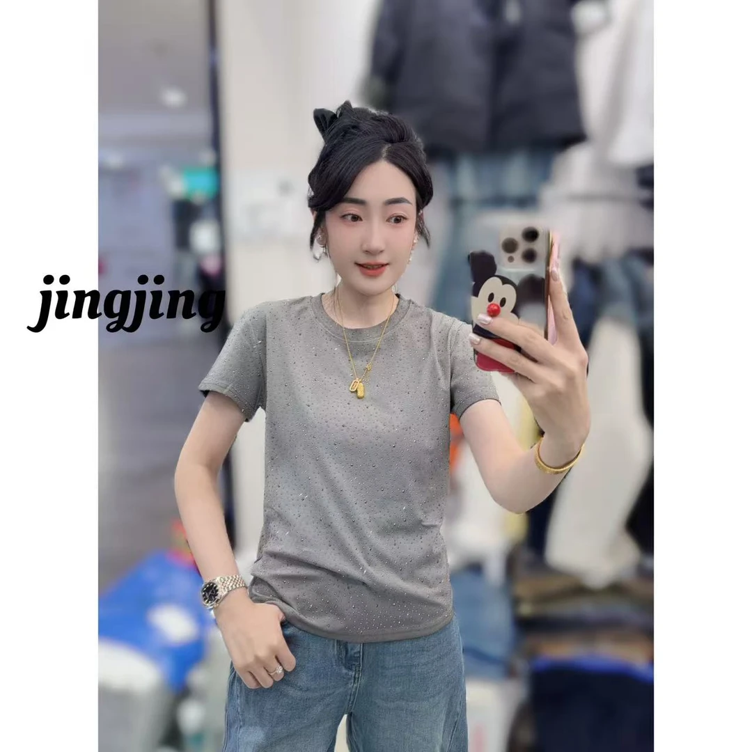 早春新款休闲百搭亮钻净版半袖T恤（1236）