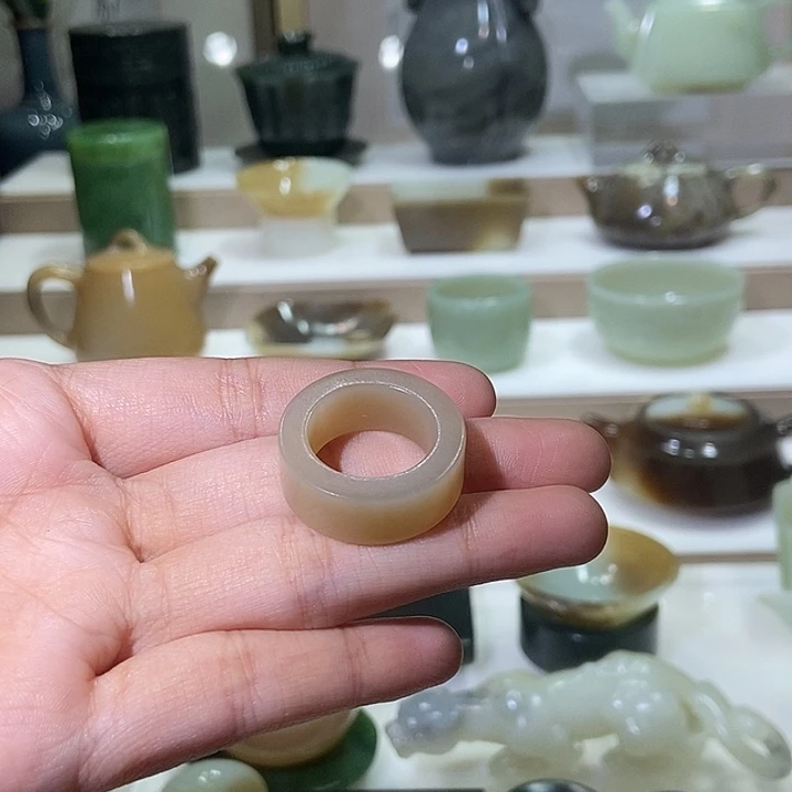 ****多和田玉未镶嵌挂件糖玉戒指
