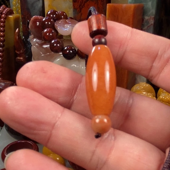 石英质玉挂件未镶嵌简*