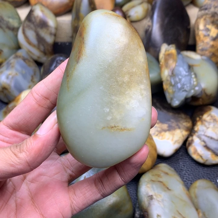 *****和田玉未镶嵌挂件