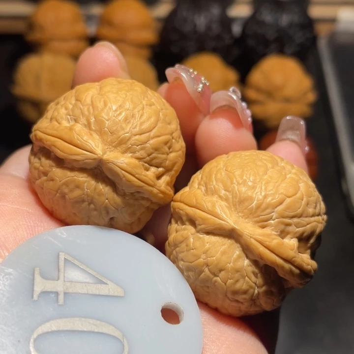 蛇皮球32尺寸核桃