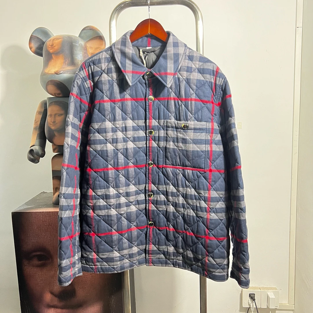 99新 BURBERRY/博柏利 格纹棉服外套 V1908 尺码：M 衣长74 胸围64