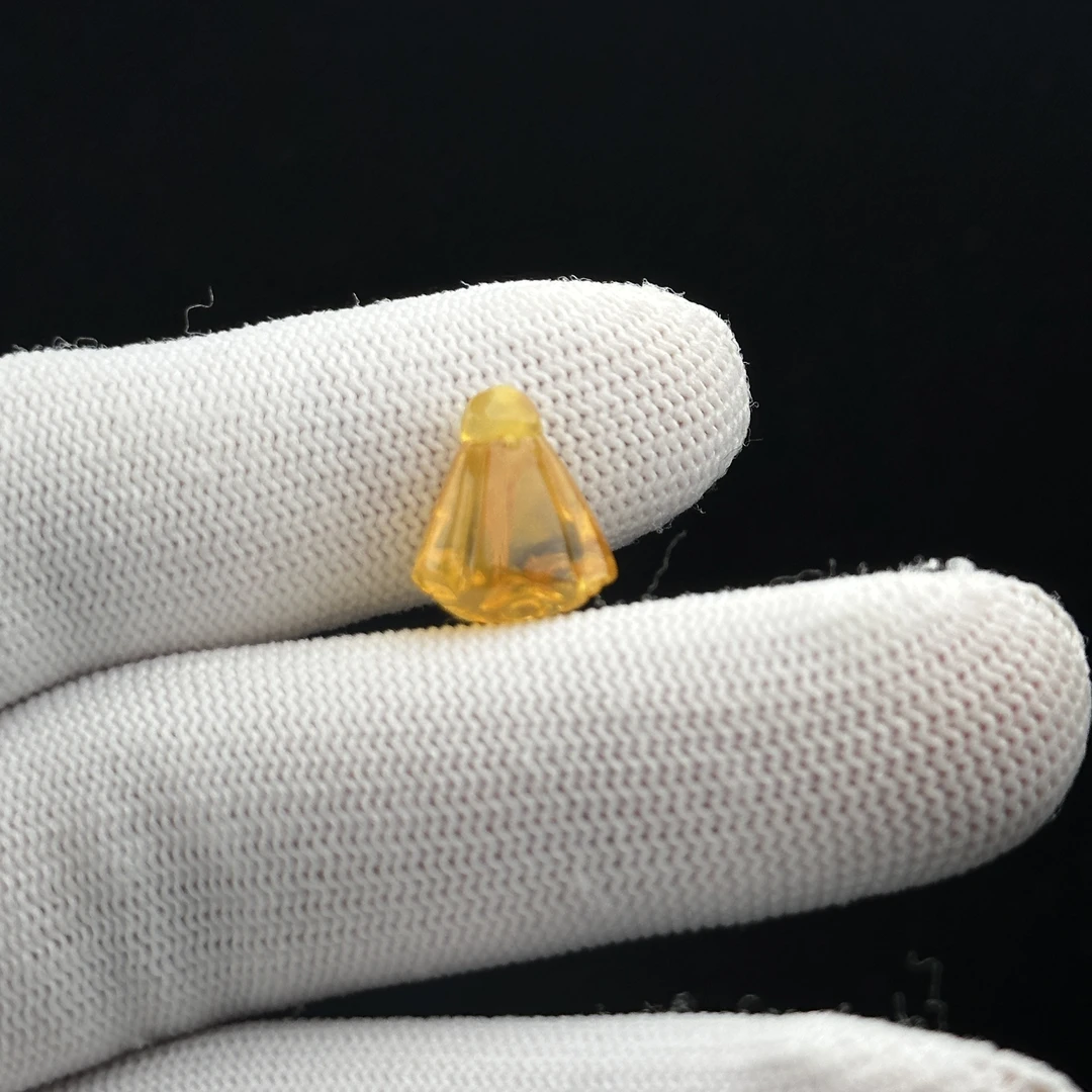 J3627天然矿源蜜蜡 莲蓬 微瑕特价12*13.6mm支持复检假一罚十