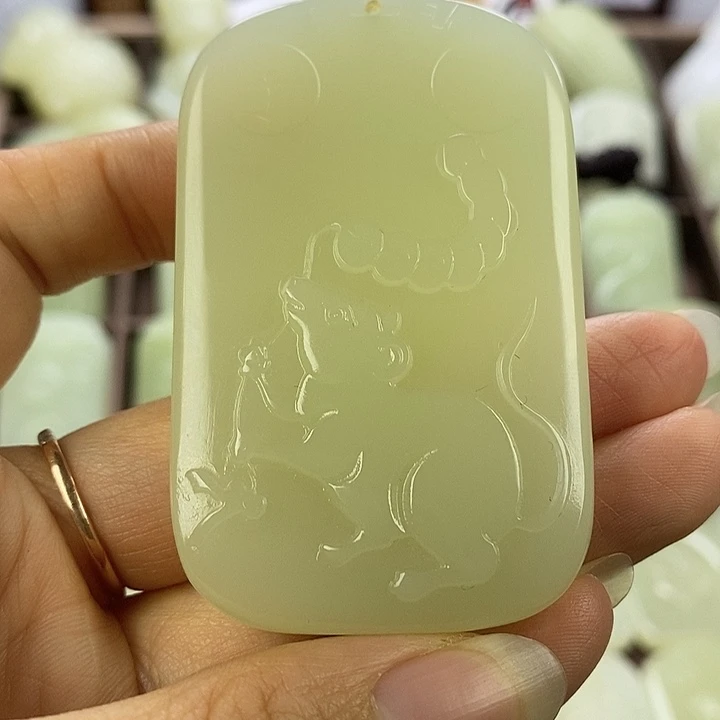 昆仑石双面鼠守护