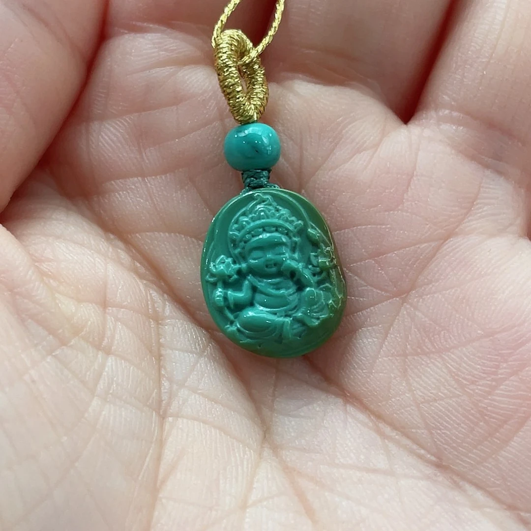 绿松石颈饰未镶嵌