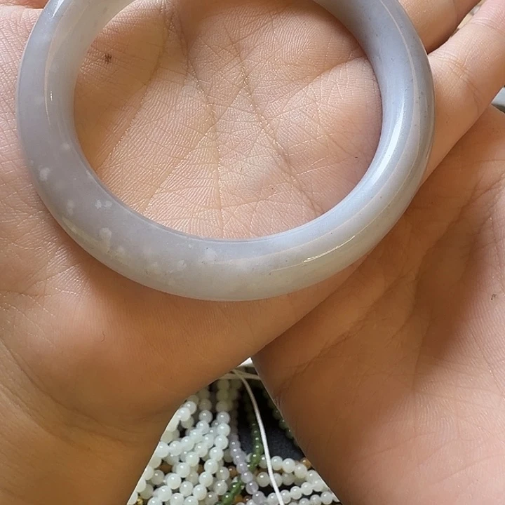 点***宝和田玉未镶嵌手链