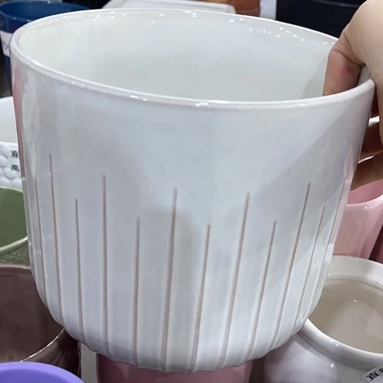 多肉绿植陶瓷花盆9.9包邮，有孔