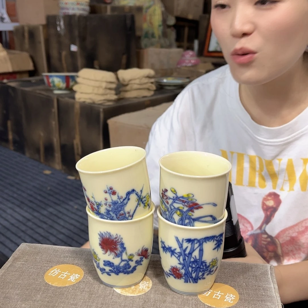 摆件//////景德镇陶瓷瓷器。4个。