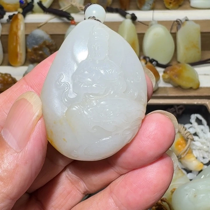 和田玉未镶嵌颈饰大*园