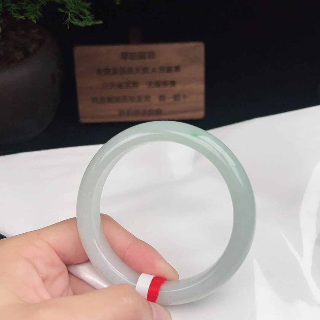 翡翠未镶嵌手镯b0509-3