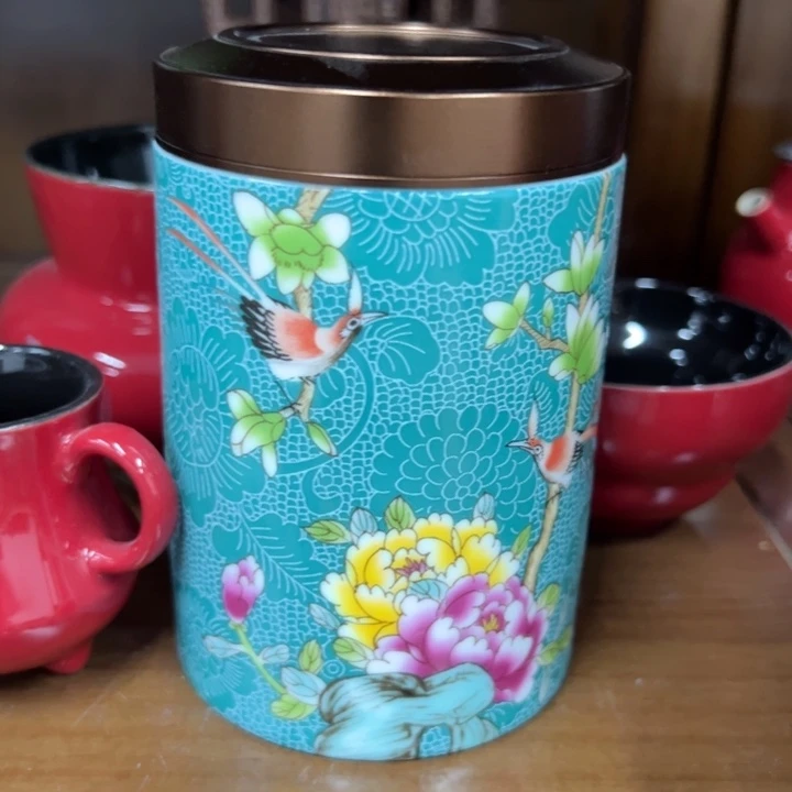 高端陶瓷茶叶密封罐
