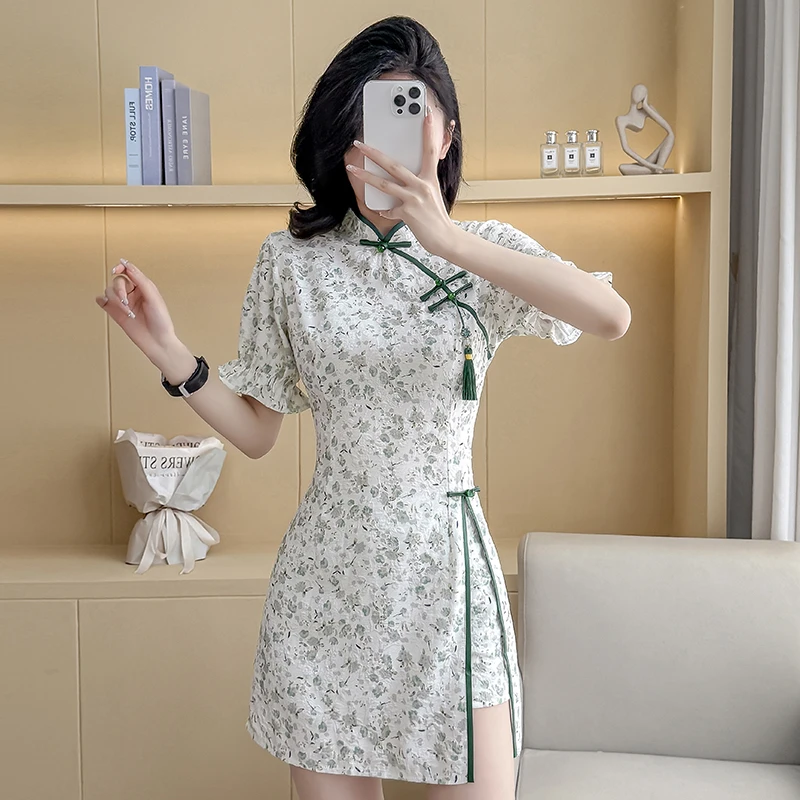 8068年新款改良女夏季年轻款少女小个子短款小清新碎花两件套