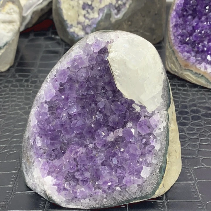 未镶嵌珠宝半成品紫晶