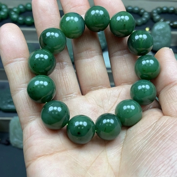 和田玉颈饰未镶嵌国***店