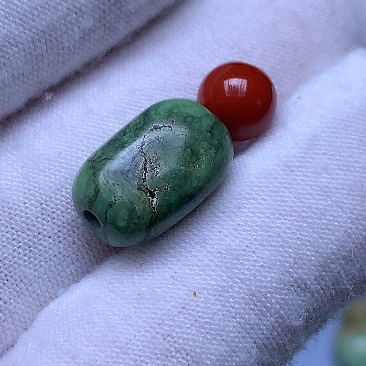 南红玛瑙未镶嵌珠宝奇石