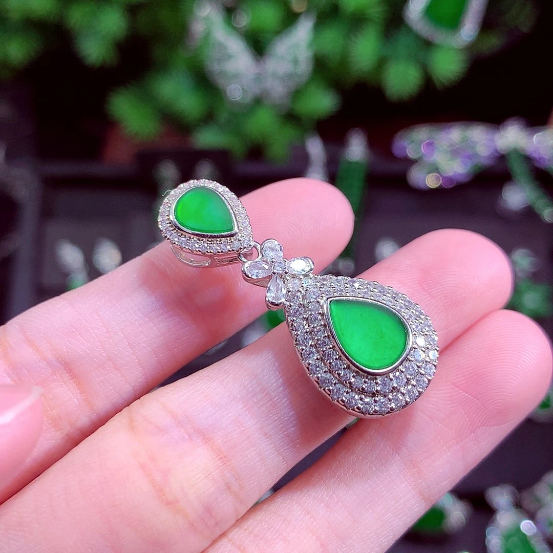 颈饰未镶嵌翡翠天然