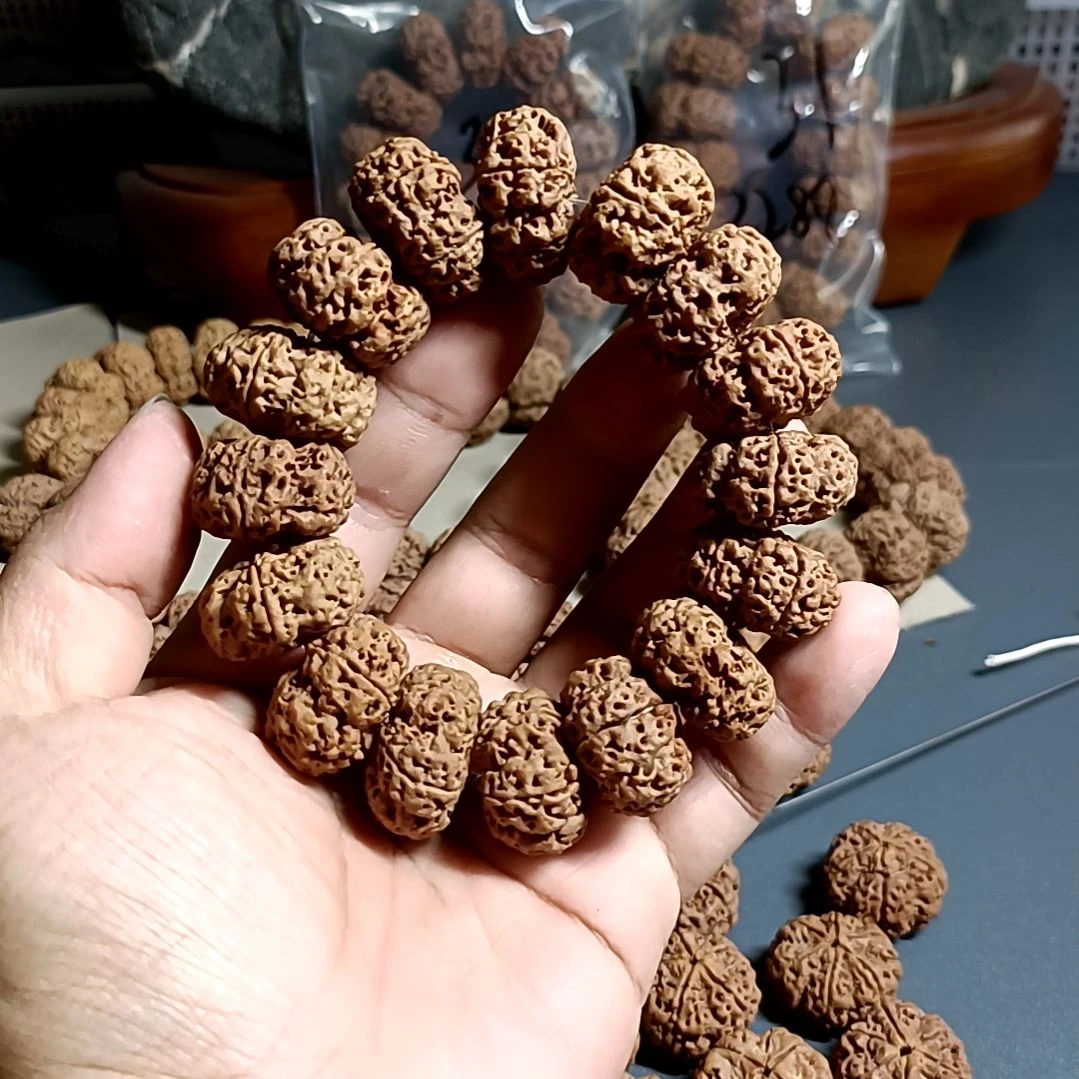 金刚菩提手串26刚穿红皮大夹板