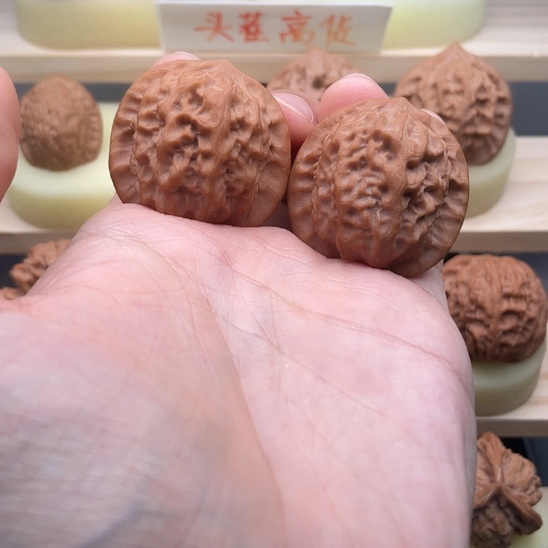 吊坠文玩核桃37全品瓷娃娃